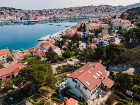Apartments with a parking space Mali Losinj, Losinj - 19487